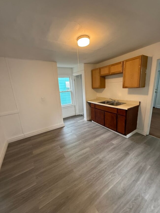 Photo - SECTION 8 & EDEN ACCEPTED!! Newly Renovate...