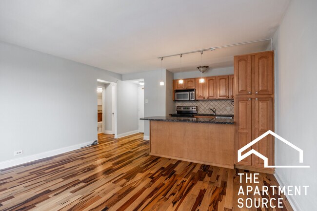 Photo - 445 W Wellington Ave Unit 04H