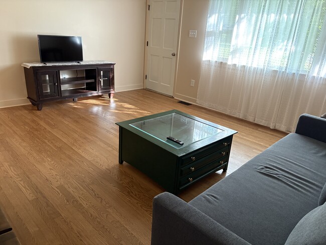 Living room - 3721 Winterhaven Rd