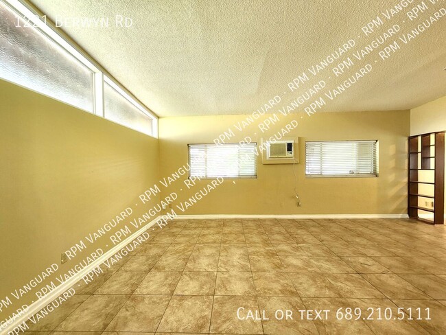 1221 Berwyn Rd
