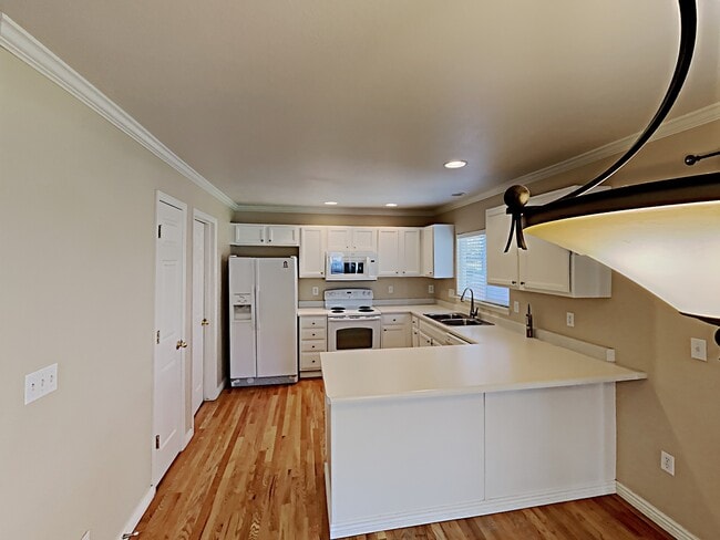 Photo - 10379 Ravenswood Way