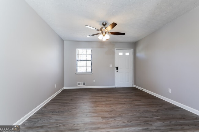 Photo - 1181 Timbercrest Dr