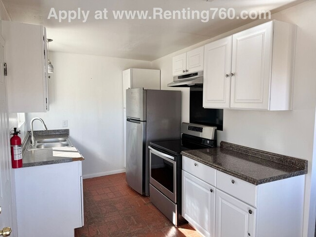 Photo - Cozy Cabin On The Hill