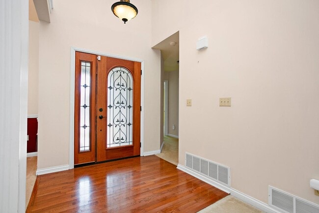 Building Photo - 415 Nevis Dr Rental