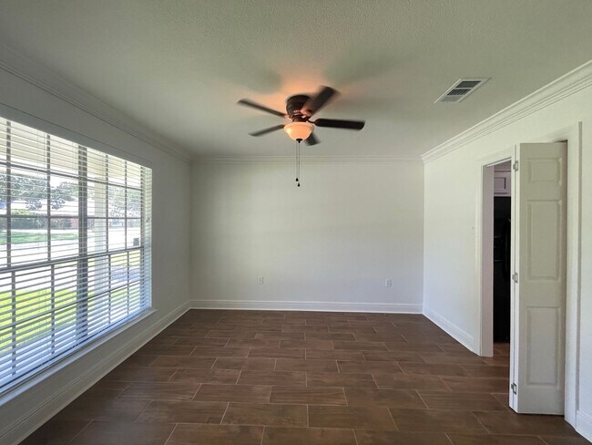 Photo - Charming Three Bedroom Home In Shenandoah Neighborhood