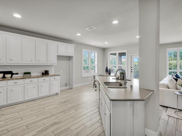 Photo - 310 Hawthorn Dr