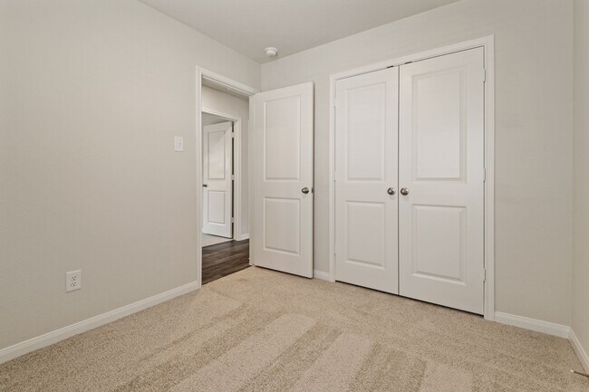 Photo - 372 Fastboy Ln