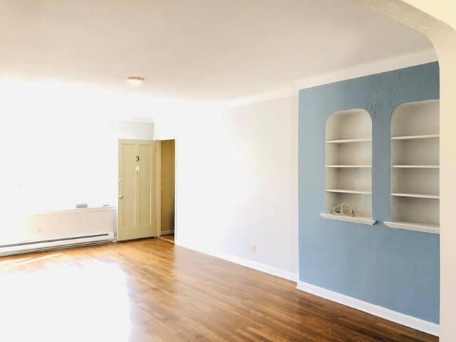 Photo - 2030 Maple St Unit 3