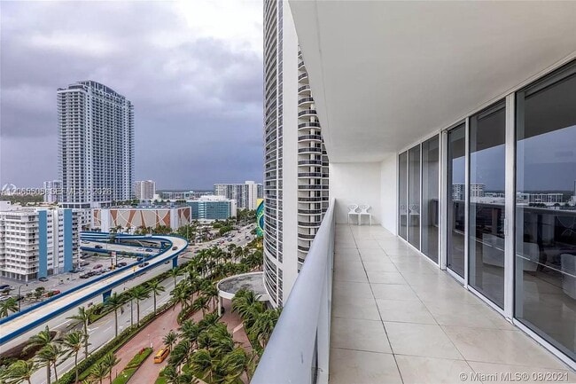 Photo - 1830 S Ocean Dr Unit 1606