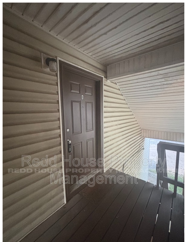Photo - 105 Gunter Ln