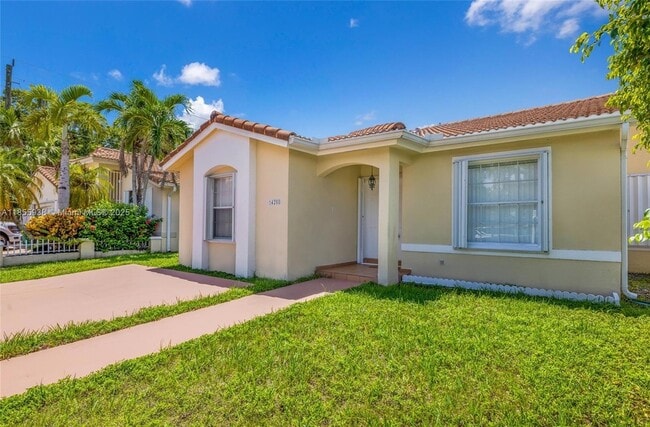 Photo - 14208 SW 23rd St