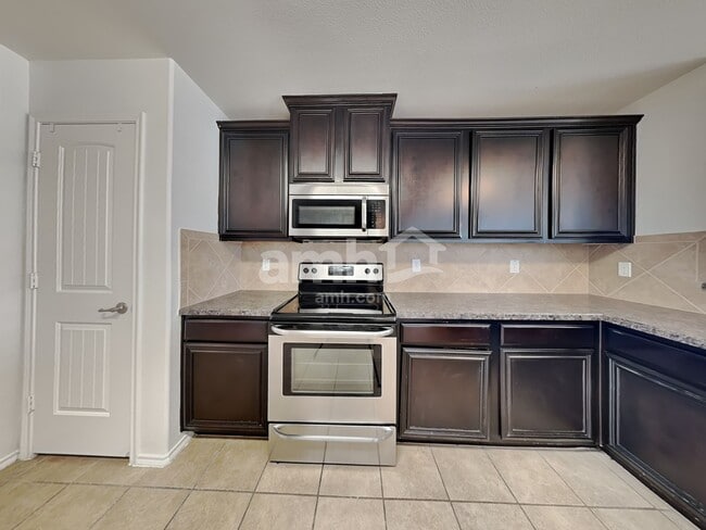 Photo - 2026 Wellington Pt