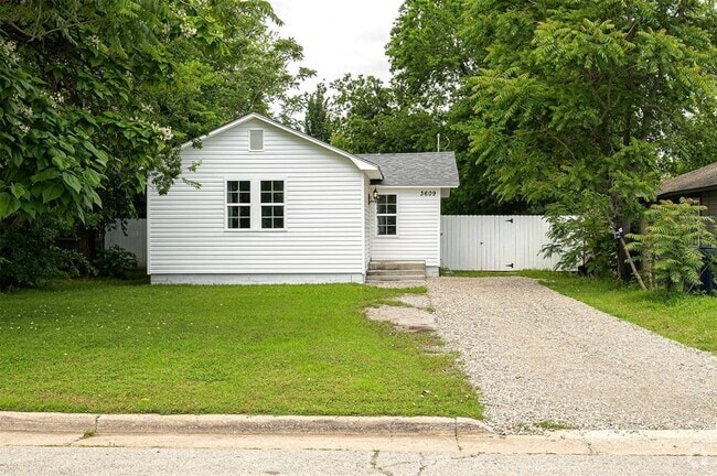 Building Photo - 3609 NW 13th St Rental