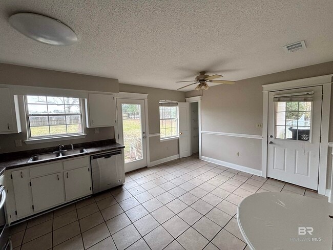 Photo - 19860 Wilters St