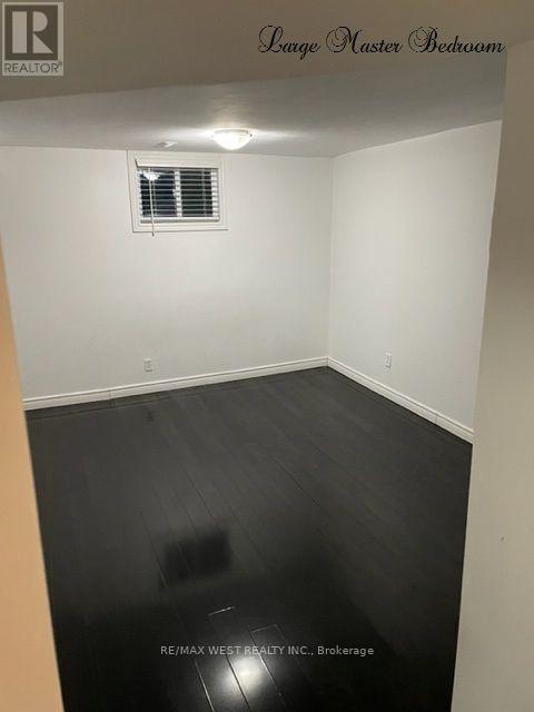 Photo - 43 Montjoy Crescent