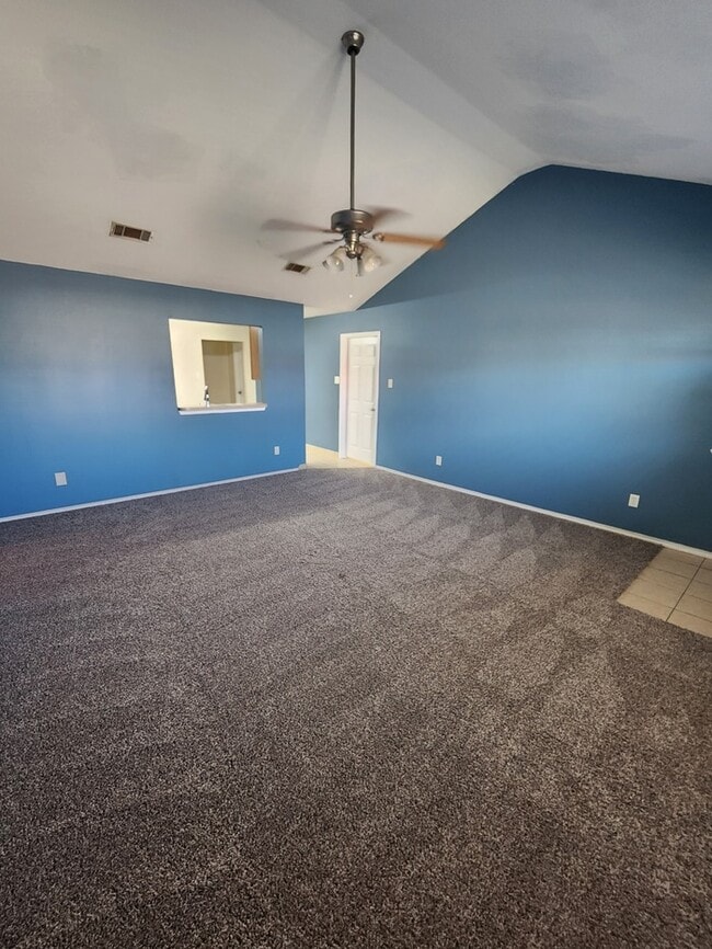 Photo - 3 bed 2 bath home, 1 car garage