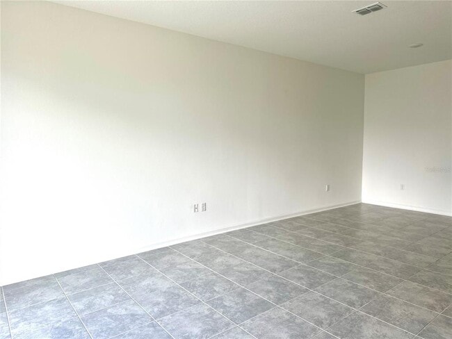 Photo - 2432 Skyline Lp