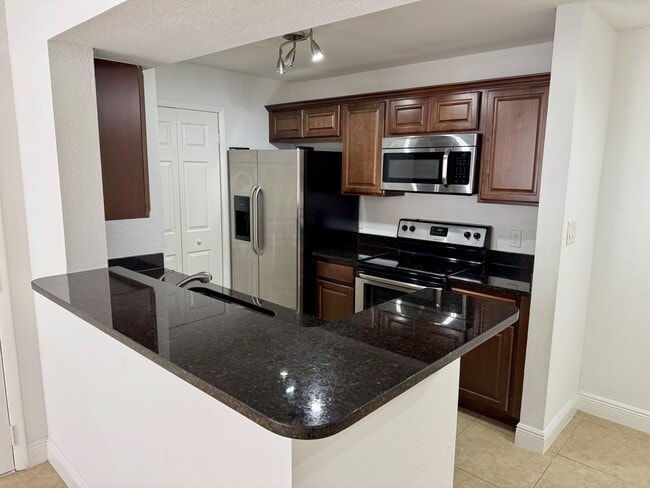 Photo - 5533 Chrishire Way