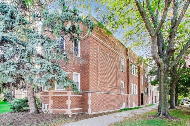Building Photo - 3921 N Long Ave Unit 1S Rental