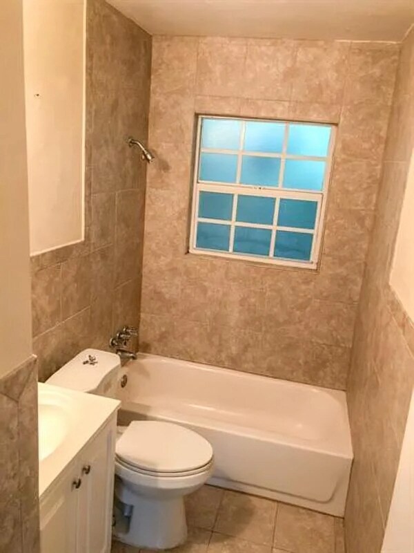 Photo - 212 E Drury Ave Unidad B