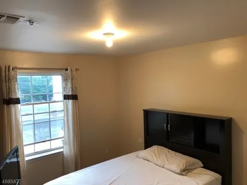 Photo - 469 Hawthorne Ave Unit Apt 1