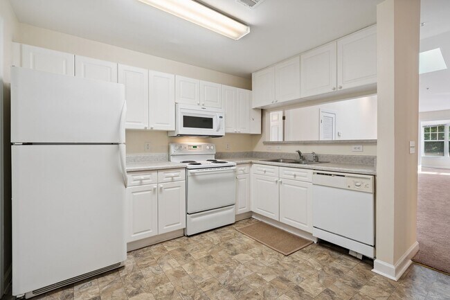 Photo - 3be/3ba Apartment Near Duke's Medical/Research Campus. Unit C31