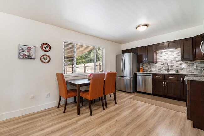 Photo - 1213 Xenon St