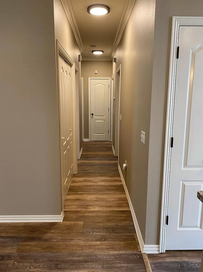 Photo - 200 E Granada St Unit 1