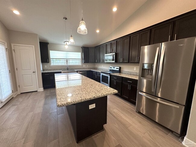 Photo - 3050 Palm St