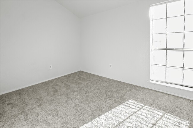 Photo - 8703 Victorian Village Dr Unit 8703