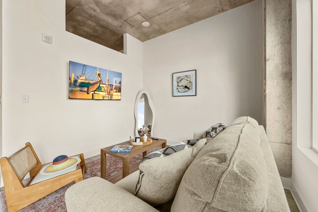 Photo - 617 N 12th St Unit ID1312526P