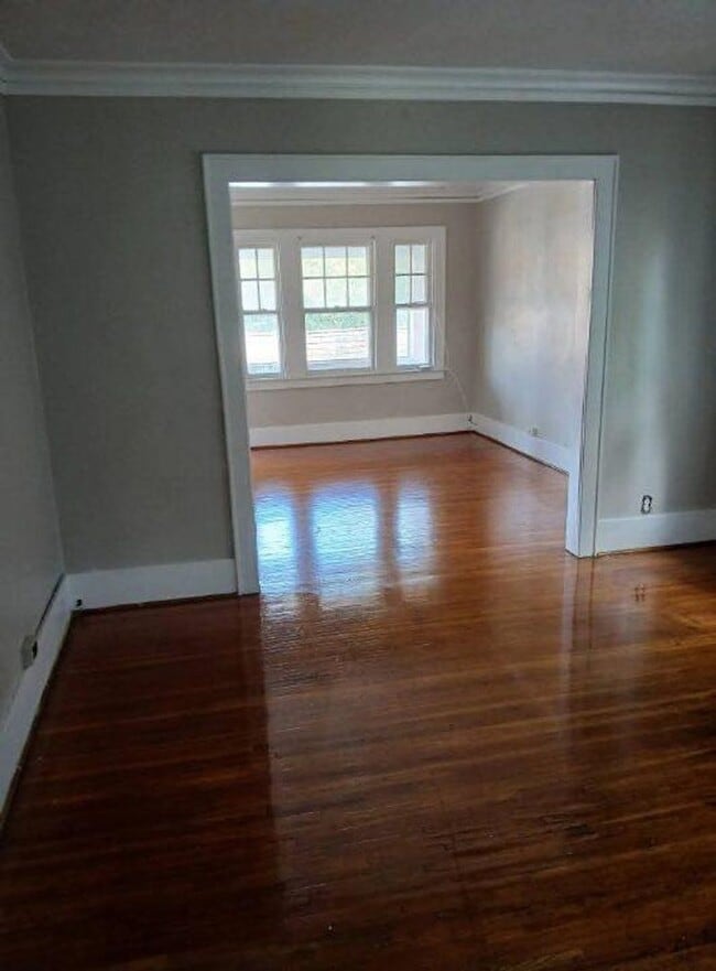 Building Photo - 21-23-23 Randolph St Unit 23