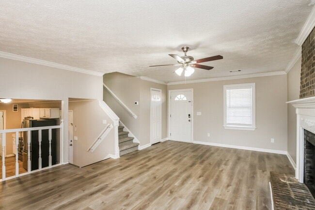 Photo - 1241 Owen Cir