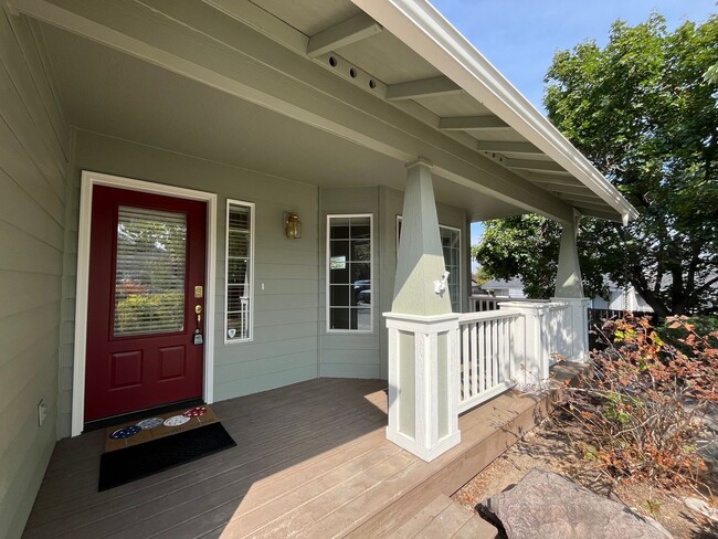 Photo - 3111 NE Dennis Ct