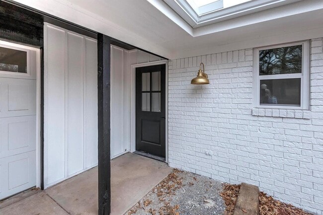 Photo - 5200 N 5th St