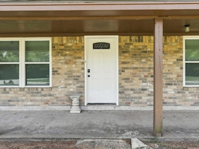 Photo - 620 Blueberry St