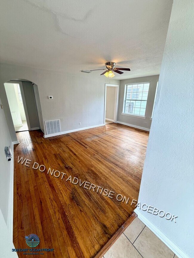 Photo - 322 W 63rd St