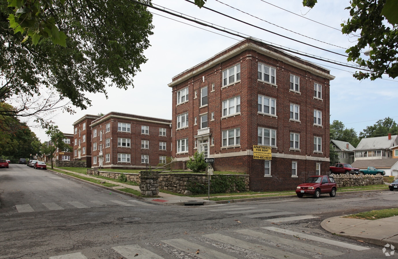 118-148 N Lawn Ave - 118-148 N Lawn Ave Apartments