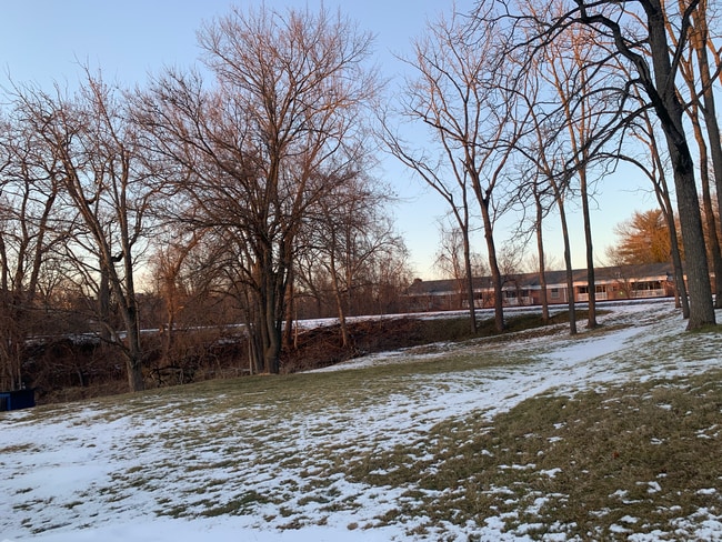 Back - 365 E Maiden St Unit 1