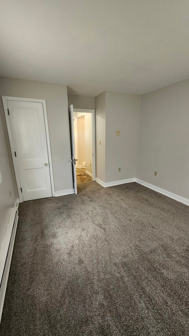 Building Photo - 4154 E Harrisburg Pike Unit #2