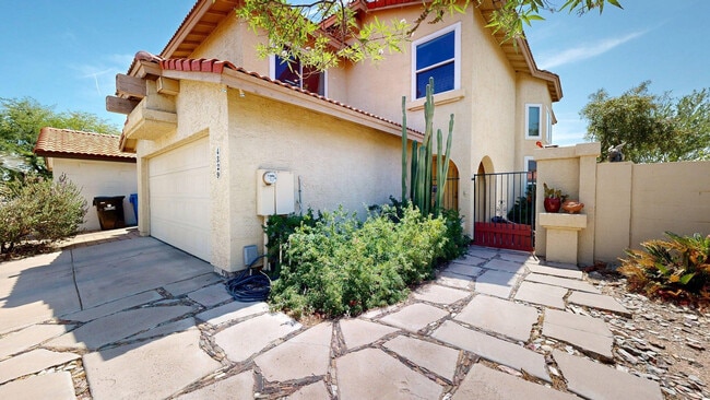 Building Photo - 4329 E Monte Way