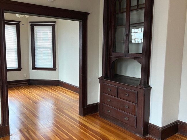 48 S Prospect St Unit 1