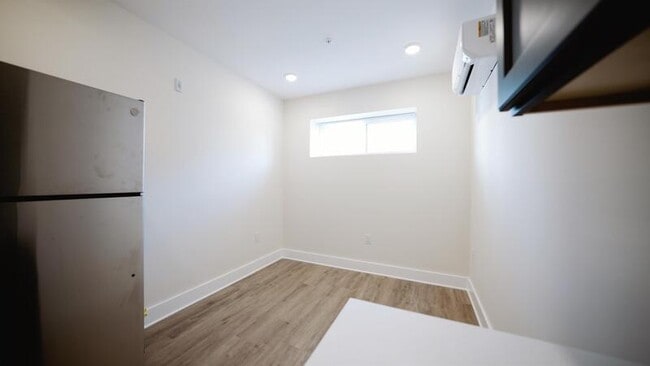 Photo - 6832 Ridge Ave