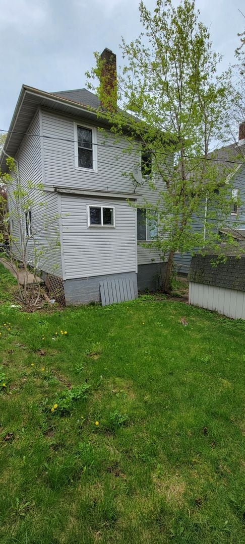Photo - AVAILABLE JUNE - 4 Bed 1 Bath Located In East Hillside