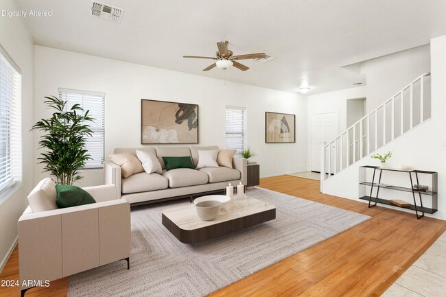 Photo - 1042 W Desert Basin Dr