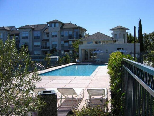 Photo - Gorgeous 2 Bd 2 Ba Unit in Redwood Shores