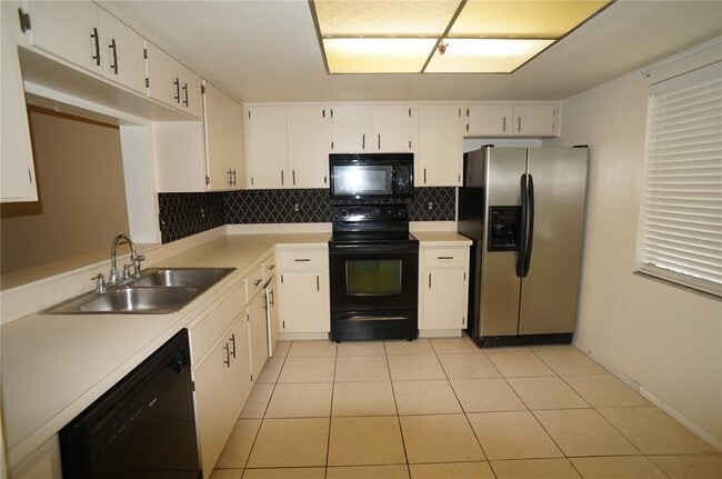 Photo - 3590 Magnolia Ridge Cir Unit 1121 (G)