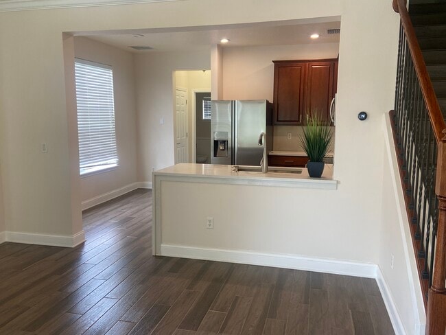4115 Crownwood Dr