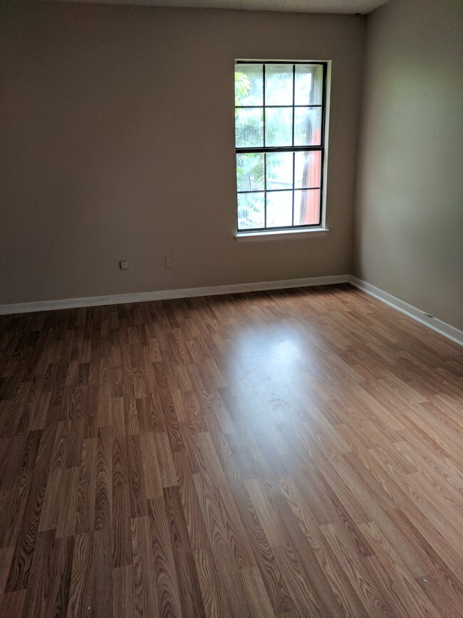 Photo - Teagarden Apartments