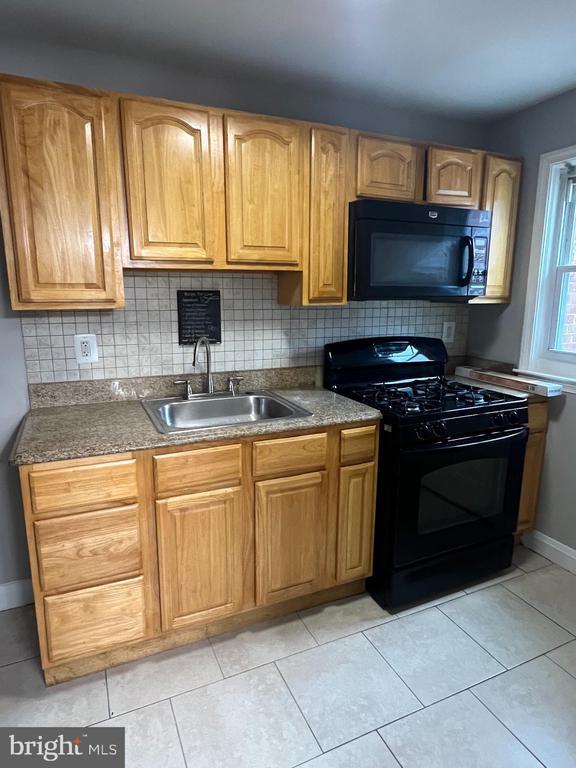 Photo - 4776 Shamrock Ave